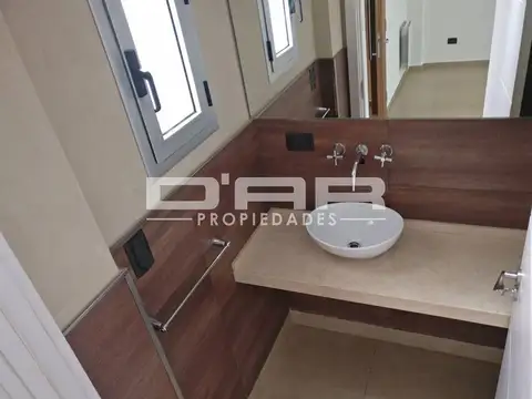 Departamento en Alquiler con 2 cocheras