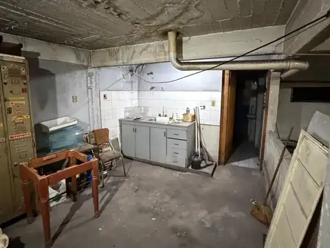 Casa en Venta con 6 cocheras