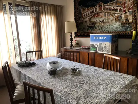 VENTA Casa con Locales en  Martínez Alto