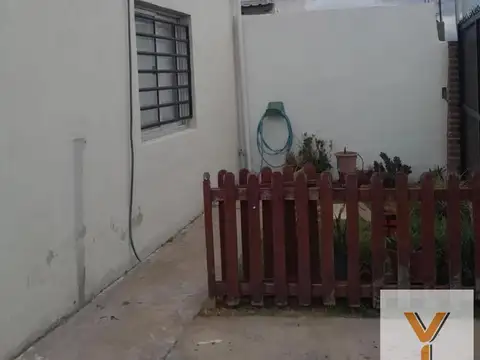 Casa en Venta en Burzaco, USD 50.000