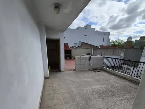 Depto Tipo Casa en Alquiler de 2 dormitorios