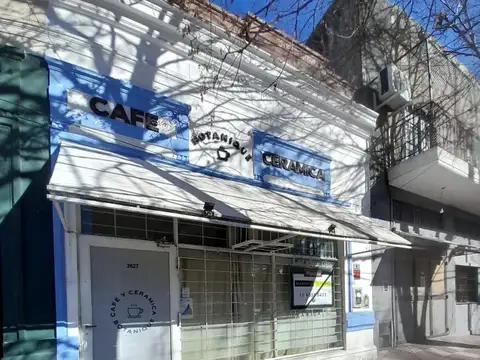 UBICACION . PLANTA BAJA Y ENTREPISO.