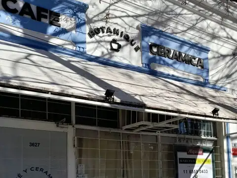 UBICACION . PLANTA BAJA Y ENTREPISO.