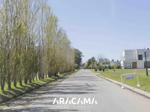 Terreno en Venta en Countries y Barrios Cerrados en Ezeiza, USD 70.000
