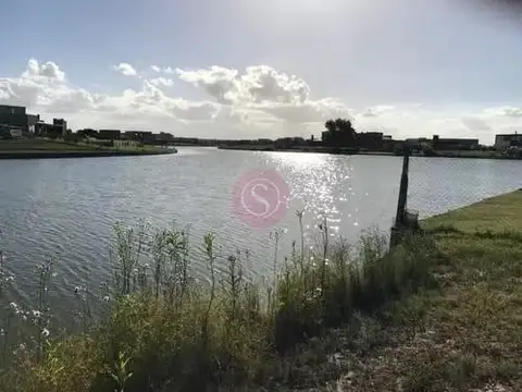 Terreno en Venta de 861,0 m2