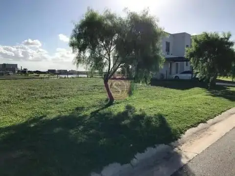 Terreno en Venta de 861,0 m2