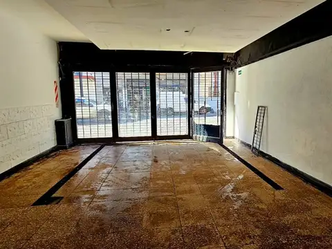 Local en Alquiler 61 años