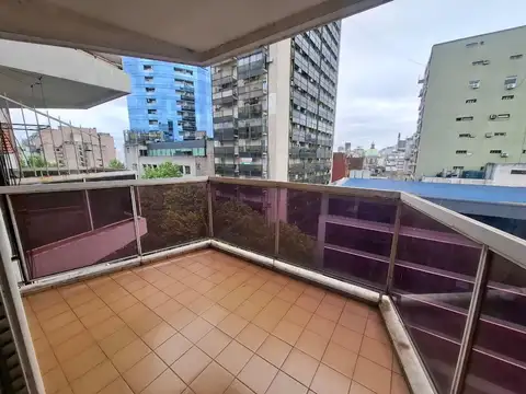 Venta. Monoambiente. Av Corrientes 1800. San Nicolas.