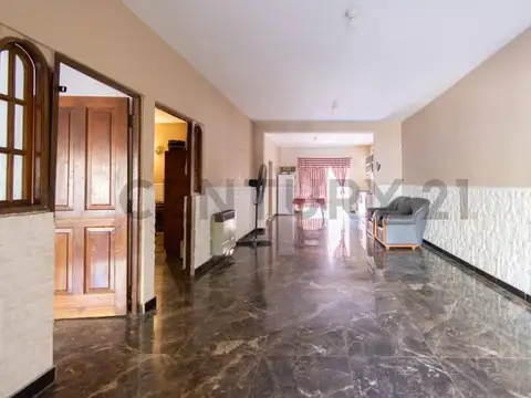 Casa en Venta en Flores, USD 239.900