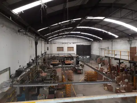 GalpÃ³n - Venta - Argentina, Lanús - Murguiondo  233