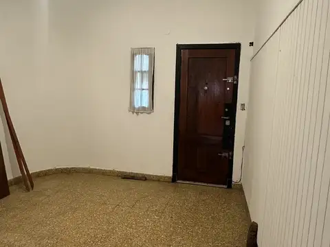 Casa en Alquiler en Temperley, $ 800.000