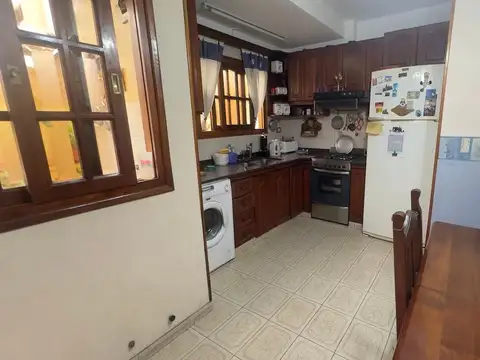 DEPARTAMENTO 3 AMBIENTES CON DEPENDENCIA Y PATIO