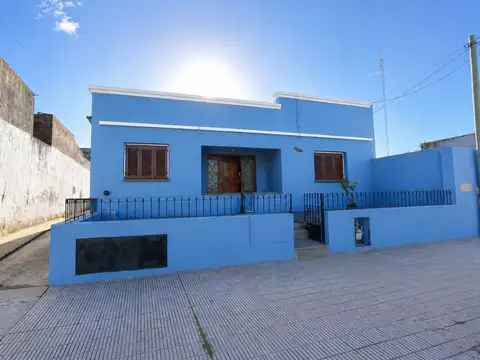 Propiedad con 4 unid. indep. Lote 500 m² Necochea