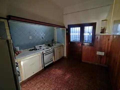 Propiedad con 4 unid. indep. Lote 500 m² Necochea