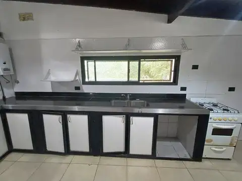 Casa en Venta en Barrio Exaltacion, USD 103.000