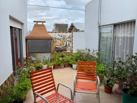 Casa 3 ambientes con 2 baños