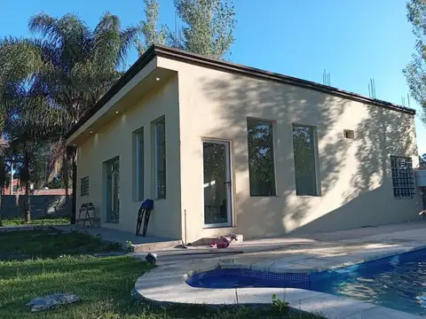 Quinta - Alquiler - Argentina, Presidente Perón - Av, Soberania 353