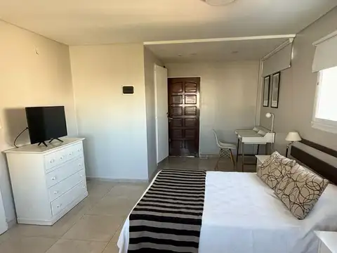Medrano 300, Piso 8