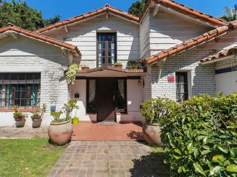 VENTA CASA CON PILETA CORIMAYO BURZACO