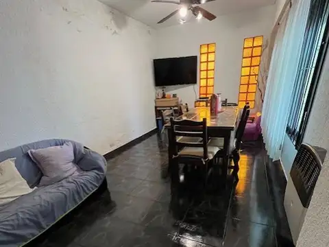 92- JOAQUIN V GONZALEZ 2500