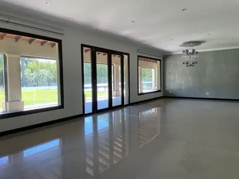 Casa Chalet  en Alquiler en El Golf, Nordelta, Tigre