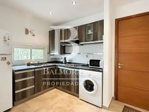 Av. Bunge 1300, Piso 1