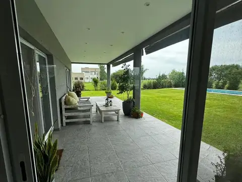 Casa en Venta en Fincas de San Vicente, USD 450.000