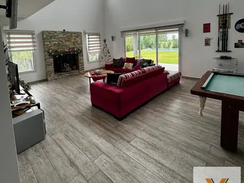 Casa en venta - 4 Dormitorios 3 Baños - San Vicente