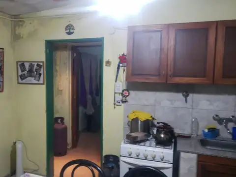 Casa 3 ambientes con 1 baño