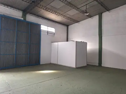 Galpon en Alquiler en Luis Guillon, $ 1.800.000