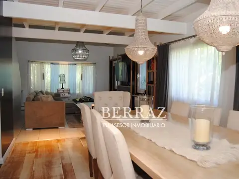 Casa venta 5 ambientes en Campo Grande Pilar lote de 895 m2