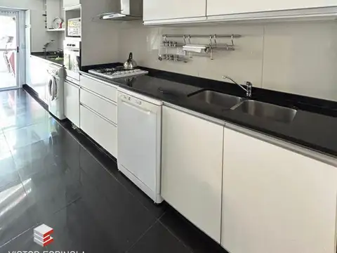 VENTA TRIPLEX 4 AMBIENTES EN SAN MARTIN