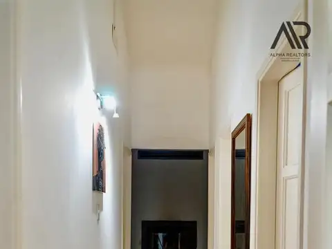 Casa 6 ambientes con 2 baños