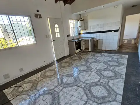 MARIO GRANDI 100, Piso 1