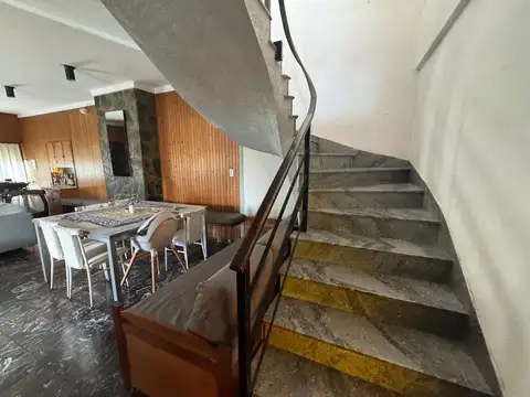 Venta Casa 3 ambientes en Campana Apta Crédito