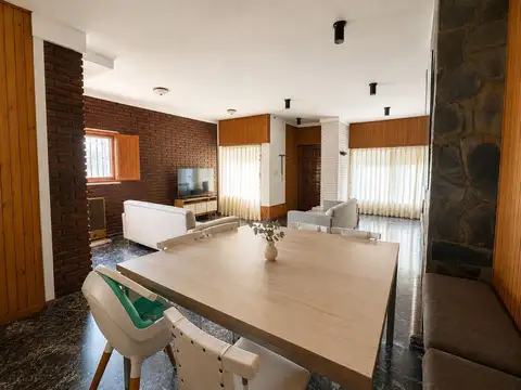 Venta Casa 3 ambientes en Campana Apta Crédito
