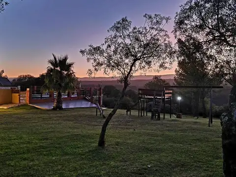 Casa en Venta con 9 cocheras