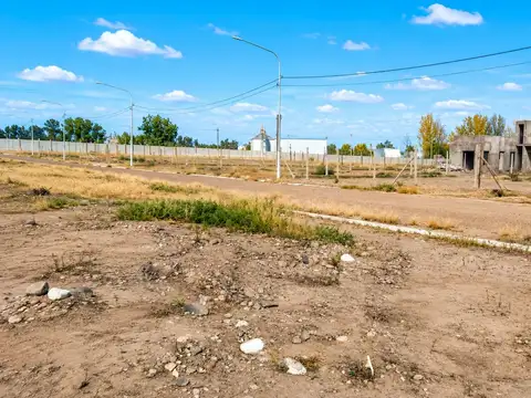 Venta de lote en Lunlunta