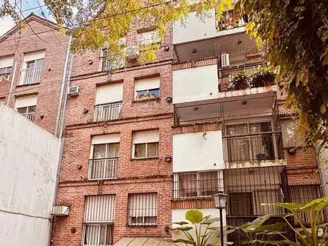 Venta - Muy Lindo Departamento de 4 Ambientes en Dúplex, con Cochera - APTO CREDITO