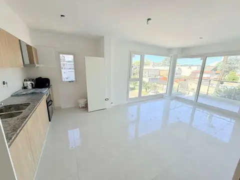 DEPARTAMENTO 2 AMB CON COCHERA - HAEDO