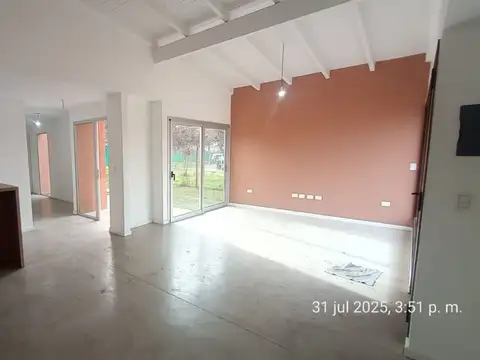 Casa 3 ambientes con 1 baño