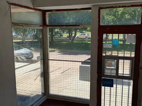 AV. VELEZ SARSFIELD 300, Piso P.B.