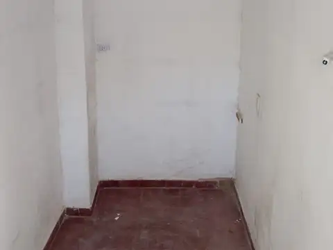 Local en Alquiler en Centro, $ 450.000