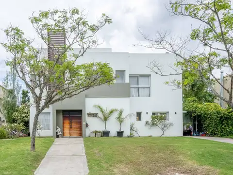 Casa en Venta en San Agustin, Villanueva - 5 Ambientes