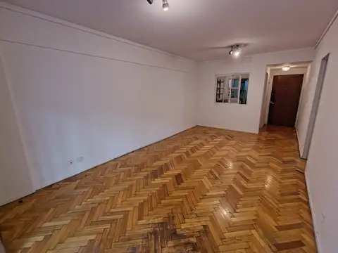 Doctor Norberto Quirno Costa 1200, Piso 1