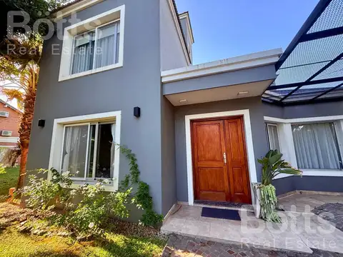 Casa 4 ambientes con 3 baños