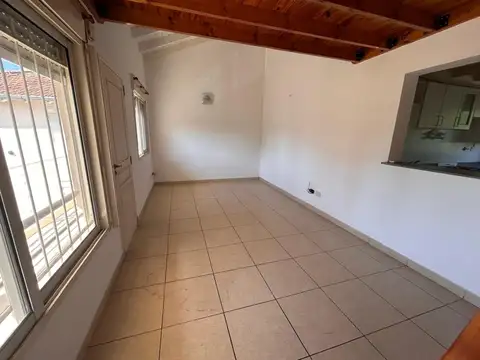 Departamento en Alquiler en Olivos, $ 550.000