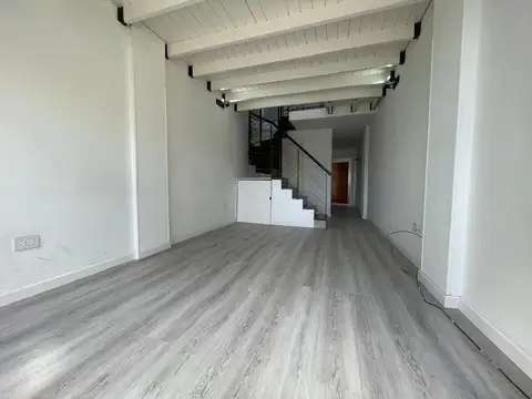 HERMOSO DEPARTAMENTO TIPO DUPLEX 2 AMB Y 1/2