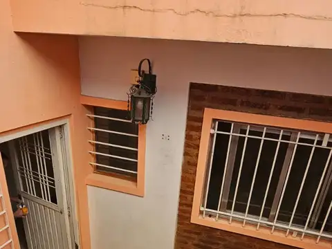 Tonelero 6900, Piso PB