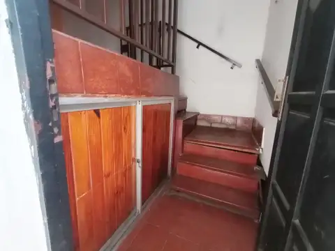 Depto Tipo Casa 4 ambientes con 1 baño